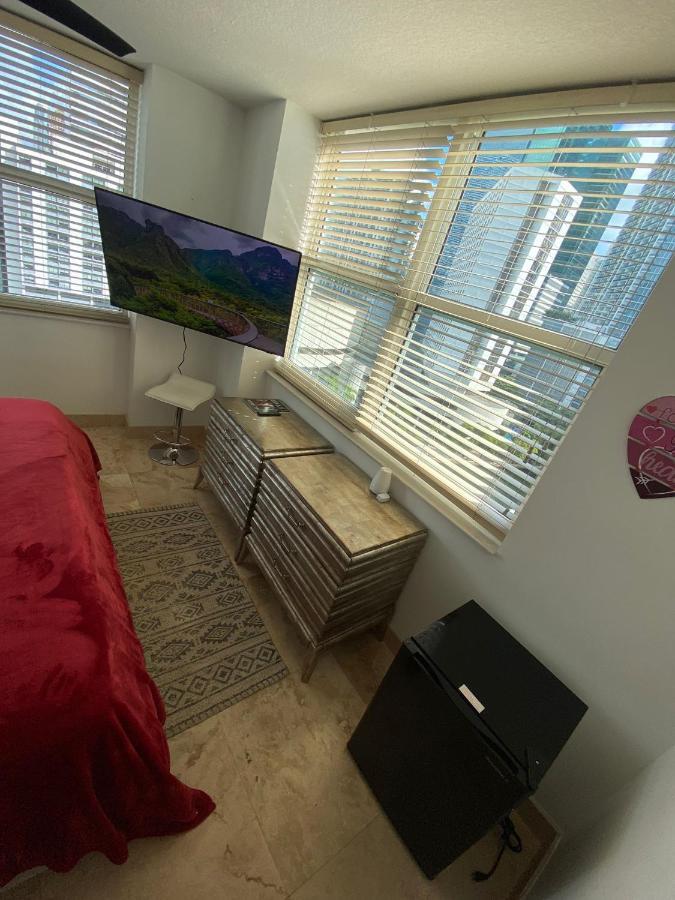 Comfortable Room In The Brickell City Center Area ไมอามี ภายนอก รูปภาพ